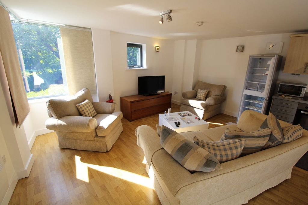 Property photo 1 of 12 Picture No. 18