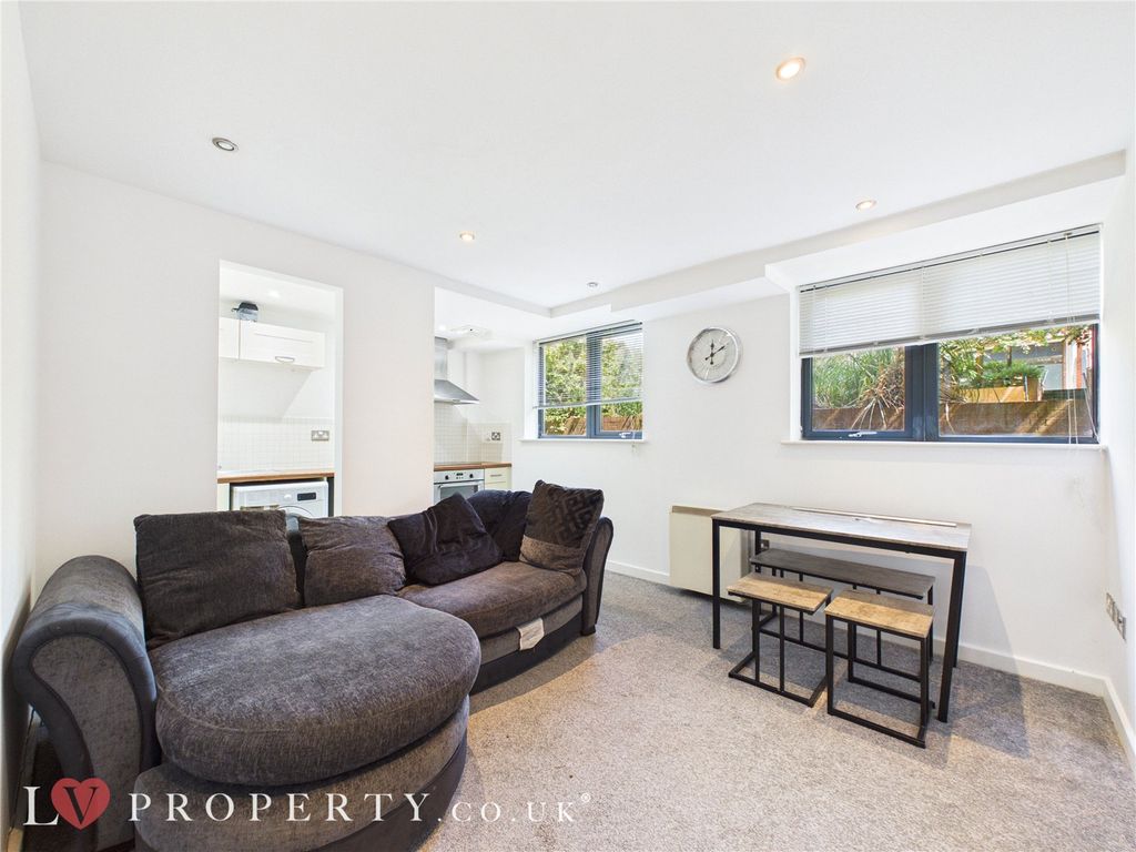 Property photo 1 of 6 Picture No. 04