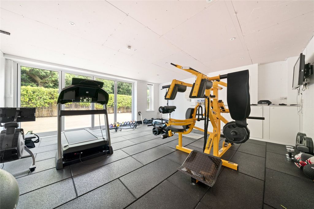 Property photo 3 of 17 Picture No. 18