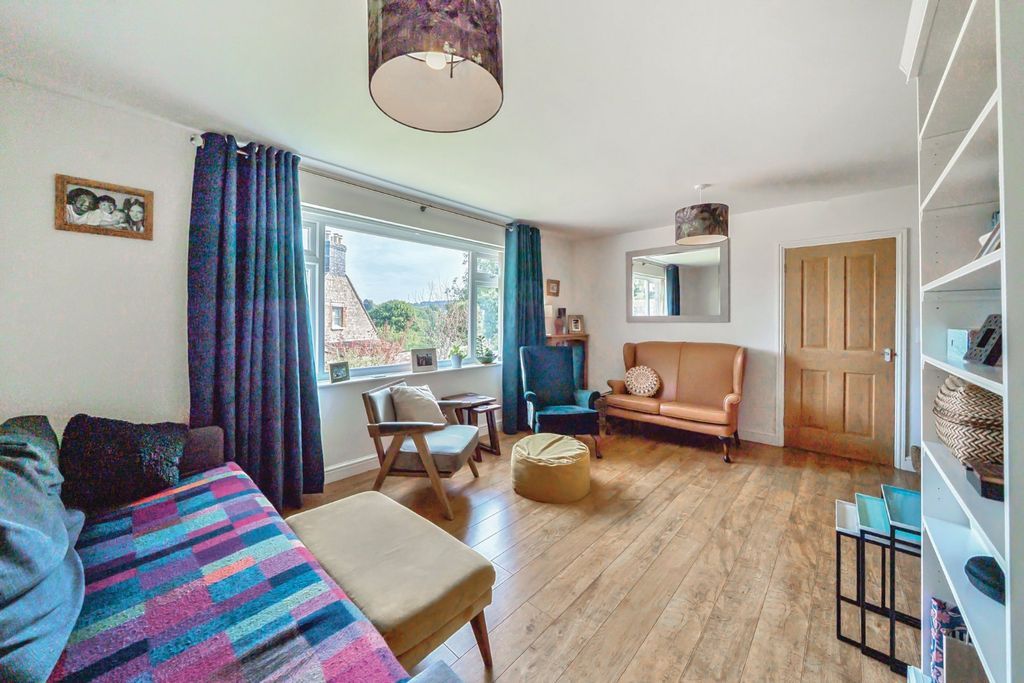 Property photo 2 of 18 Picture No. 41
