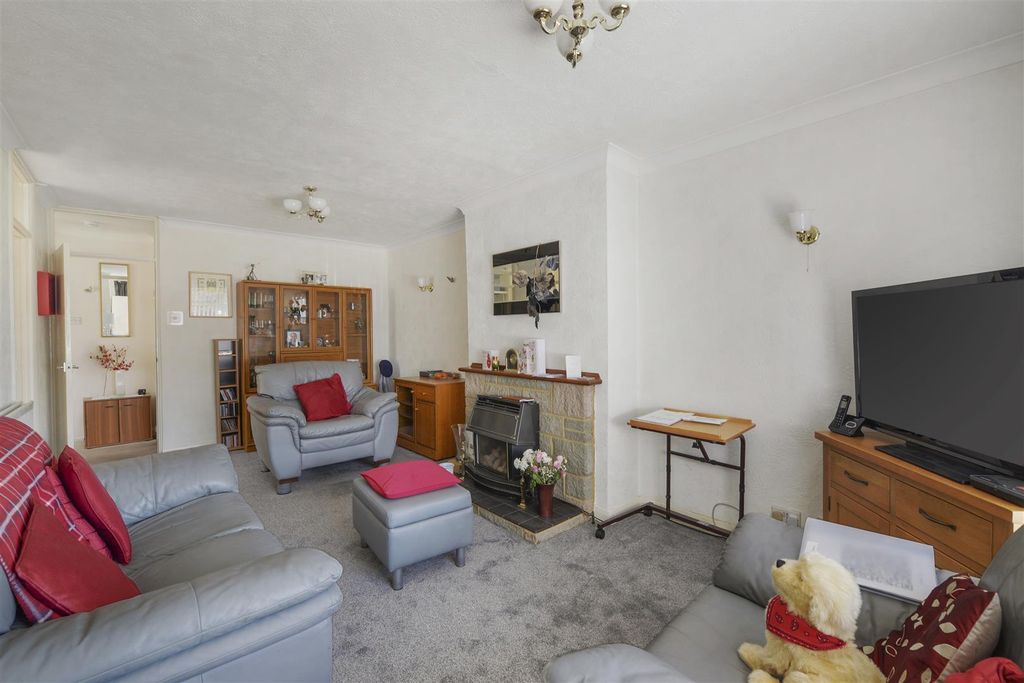 Property photo 3 of 15 03.