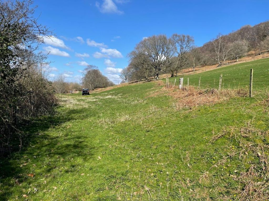 Property photo 3 of 9