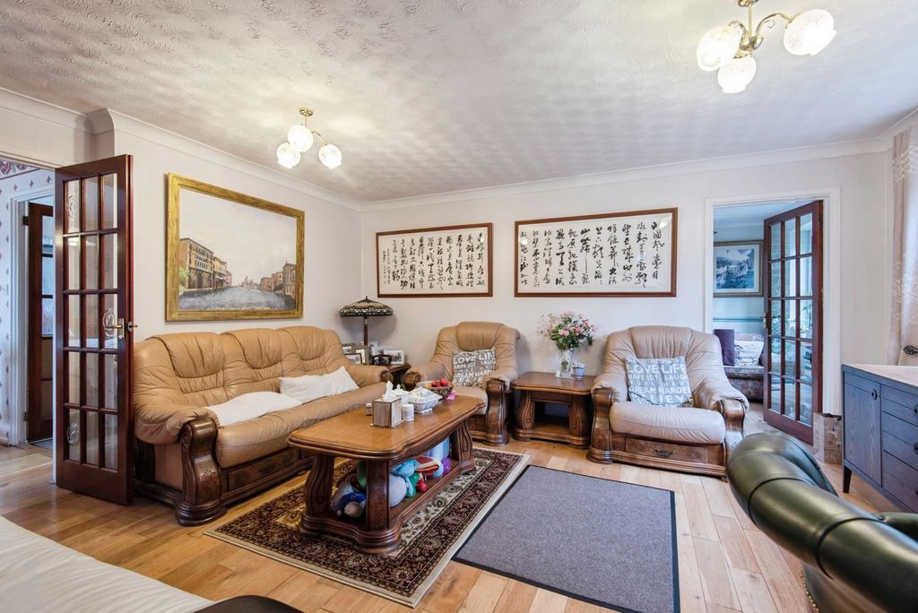 Additional image 20 of 4 bed detached house for saleSanderling Close, Letchworth Garden City, Hertfordshire SG6