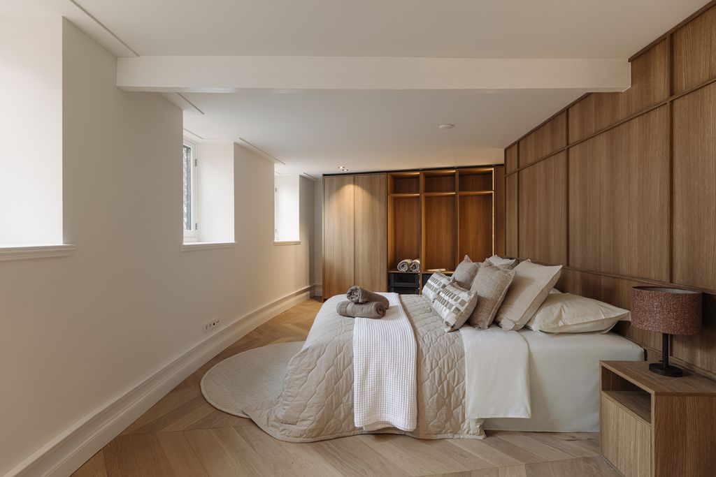 Property photo 3 of 39