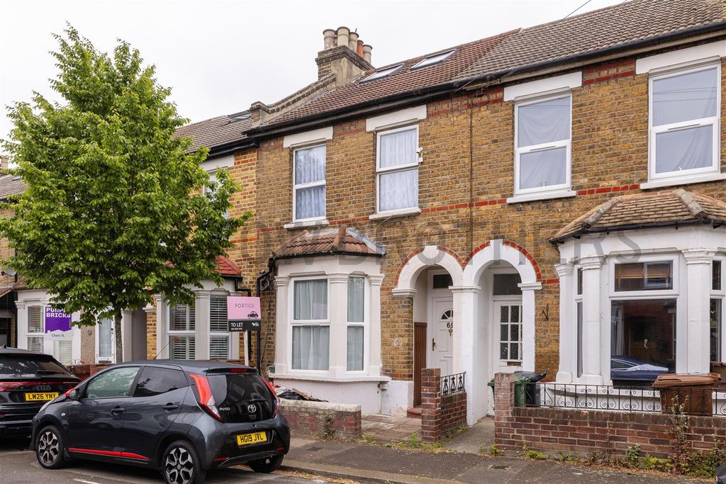 Property photo 1 of 24