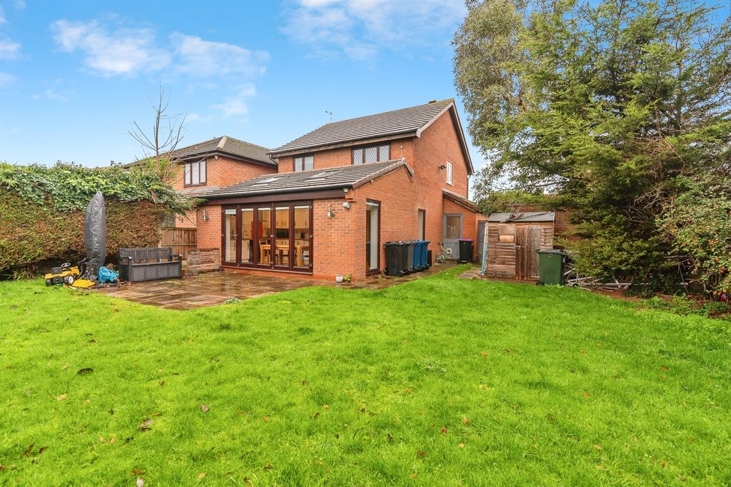 Property photo 2 of 17