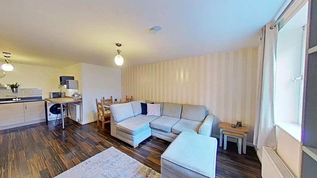 Property photo 2 of 18 Photo 2