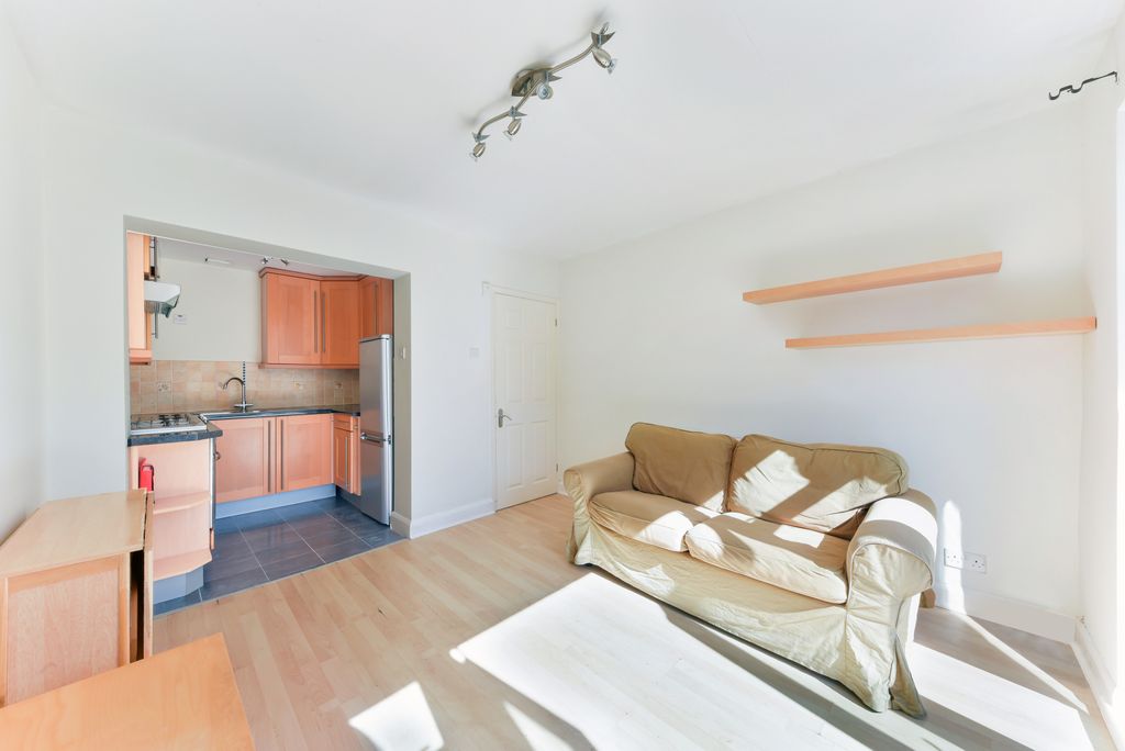 Property photo 3 of 10 Picture No. 19