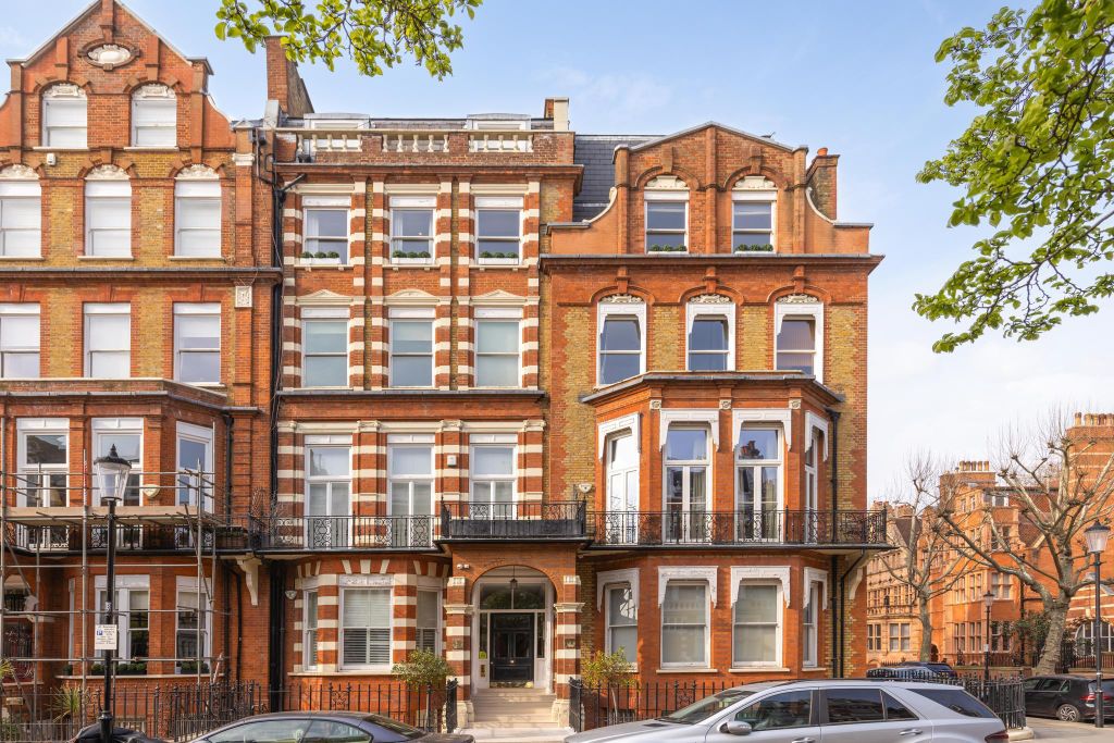 Property photo 2 of 17 Image