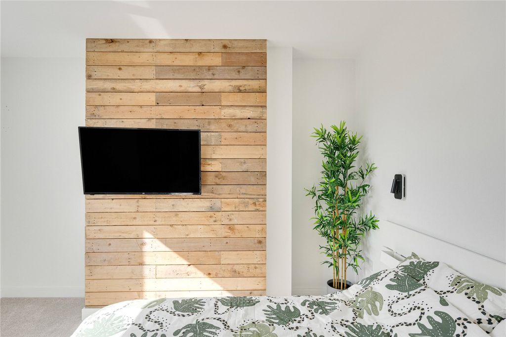 Property photo 2 of 13 Picture No. 02