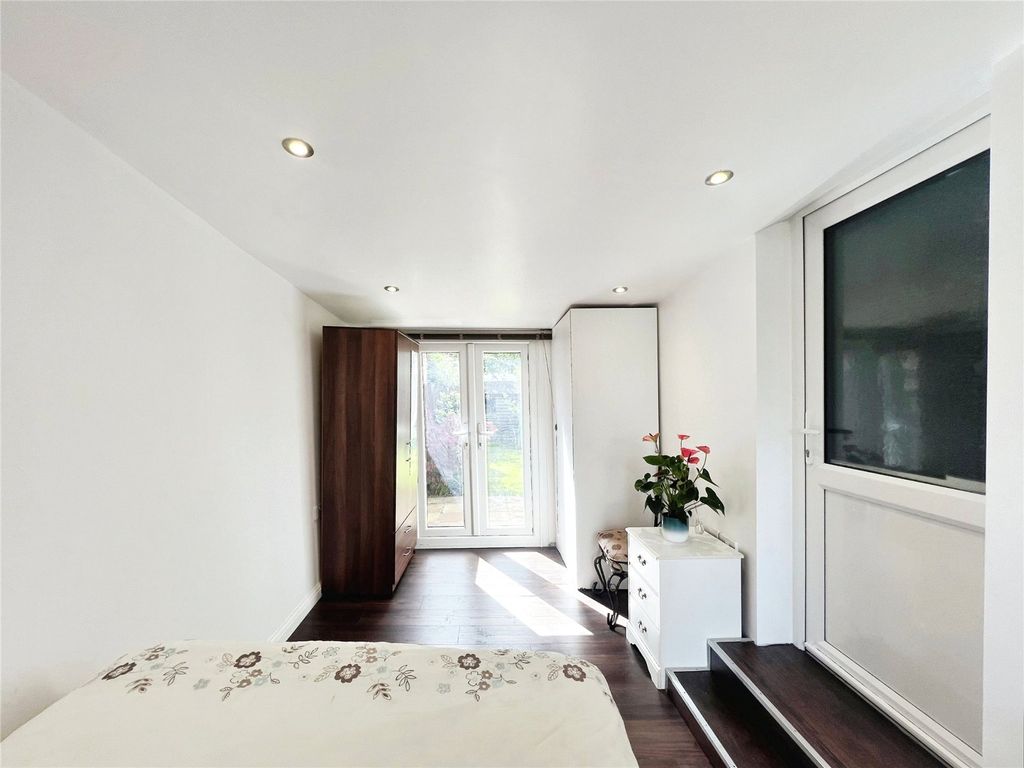 Property photo 2 of 6 Picture No. 01