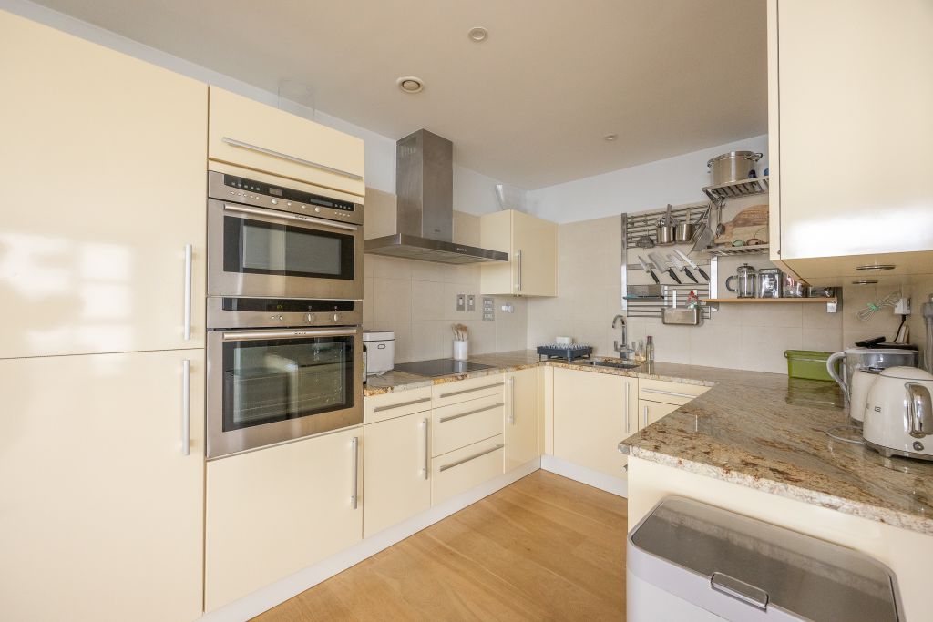 Additional image 10 of 2 bed flat for saleElizabeth Avenue, St. Peter Port, Guernsey GY1