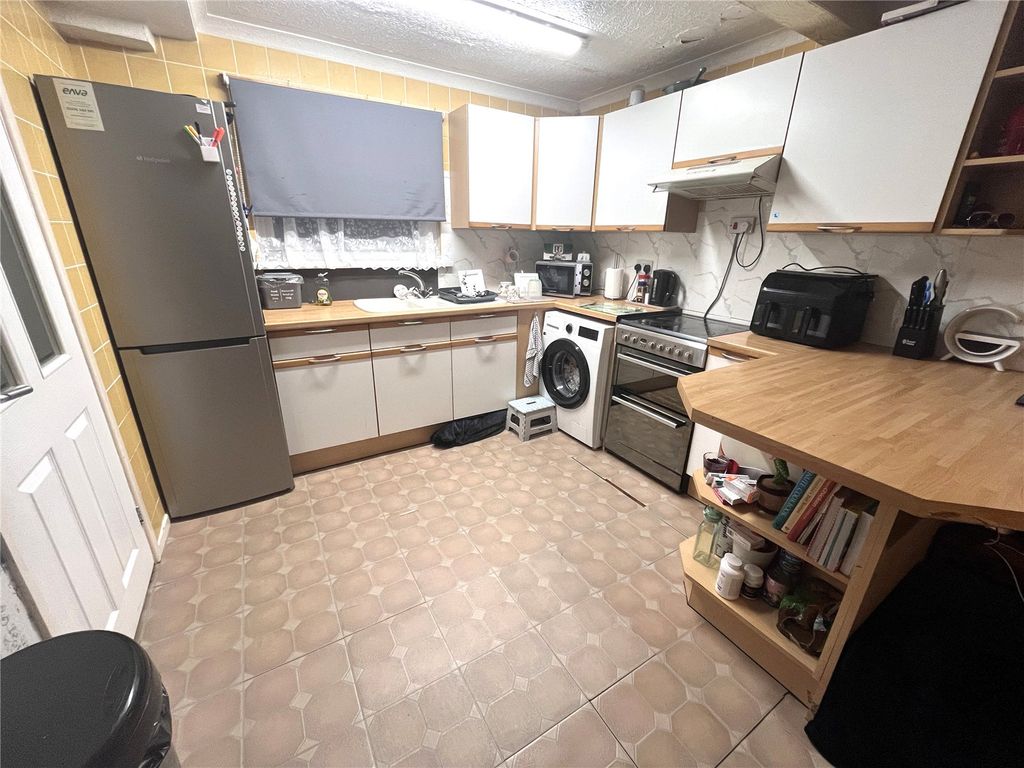 Property photo 2 of 13 Picture No. 14