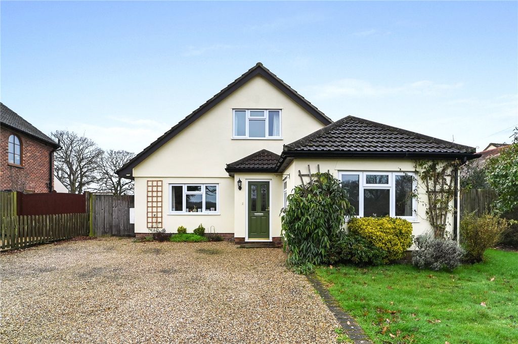 Property photo 1 of 40 Front Aspect