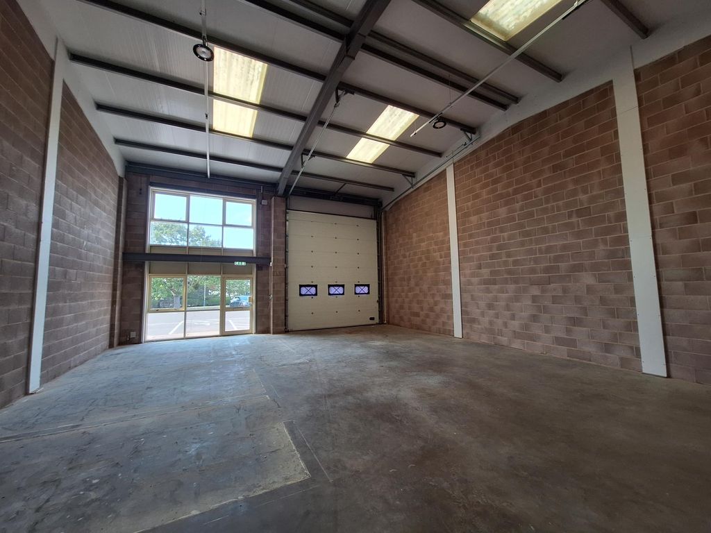 Property photo 3 of 6