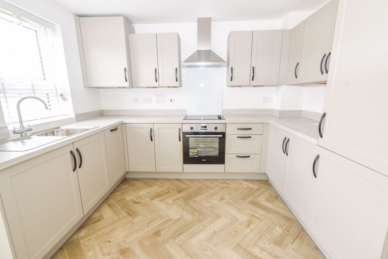 Property photo 3 of 10 Photo 1