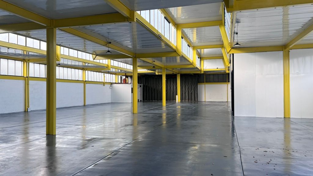 Property photo 3 of 8 Photo 12