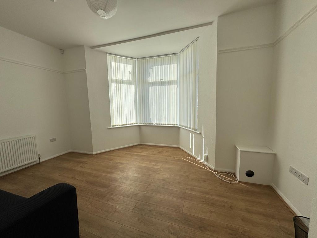 Property photo 3 of 8 Img_3185.Jpg