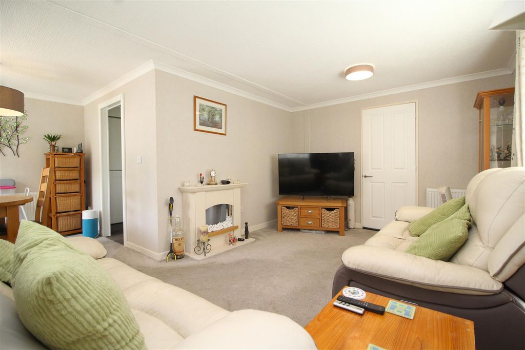 Property photo 2 of 13 Living Room 1 .Jpg