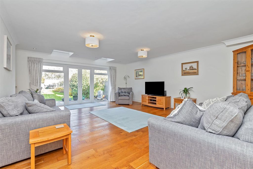 Property photo 3 of 17 17Briarroad-39.Jpg