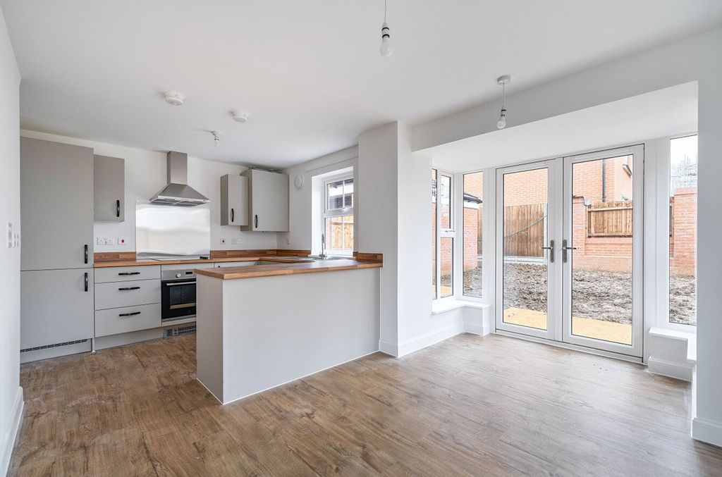 Property photo 2 of 23 Picture 2