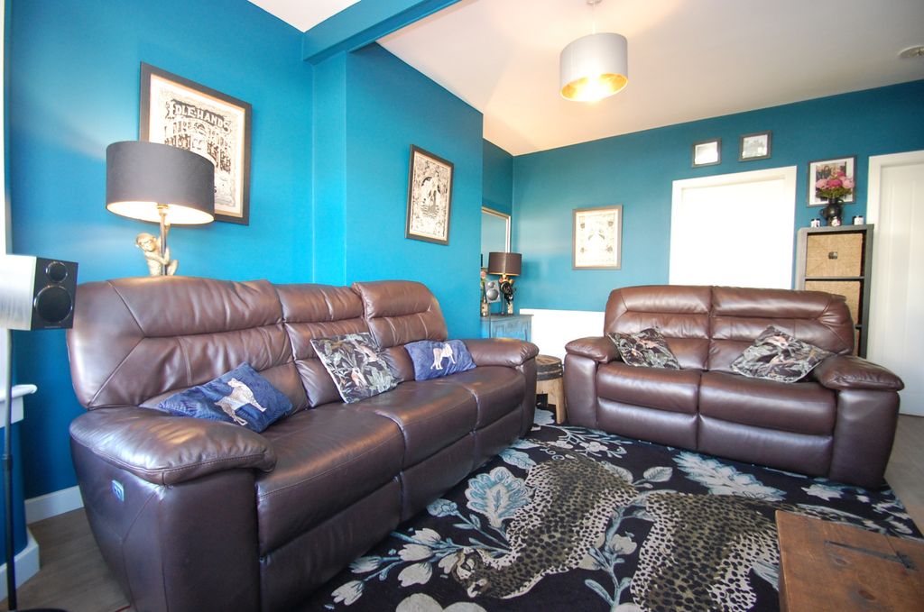 Property photo 3 of 23 5049663