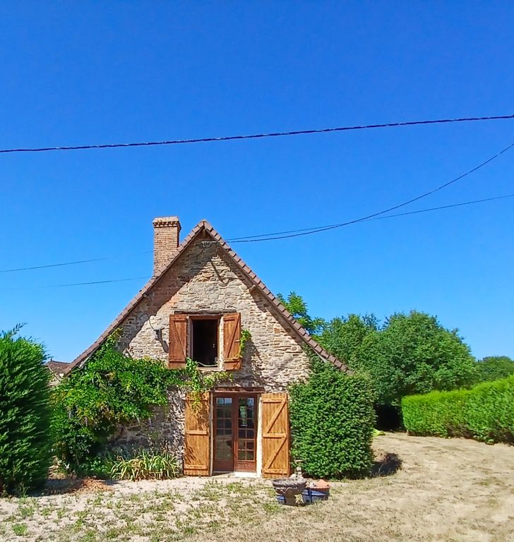 Property photo 1 of 32