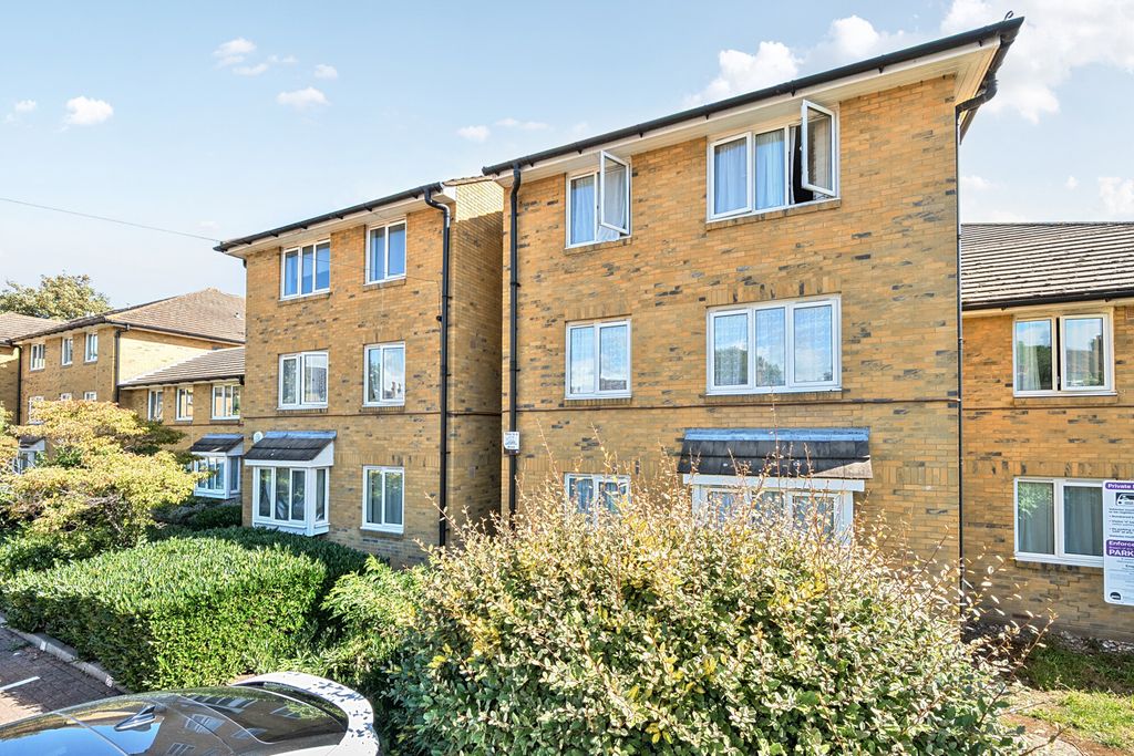 Property photo 1 of 11 External;