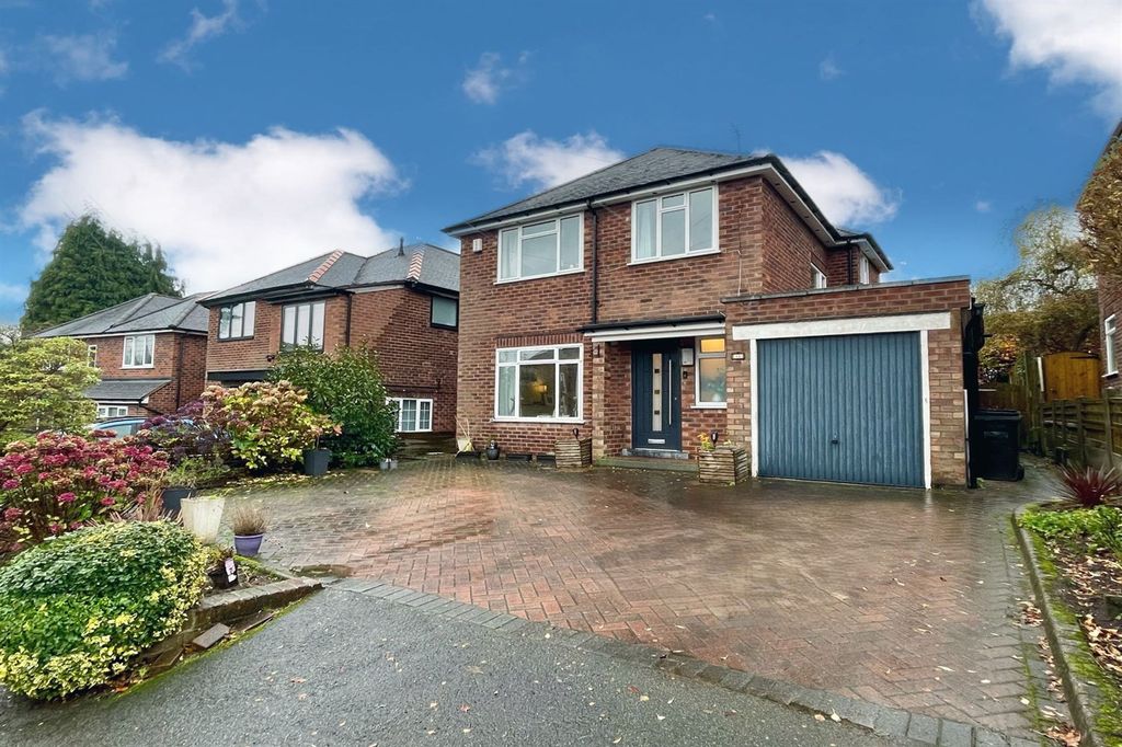 Property photo 1 of 27