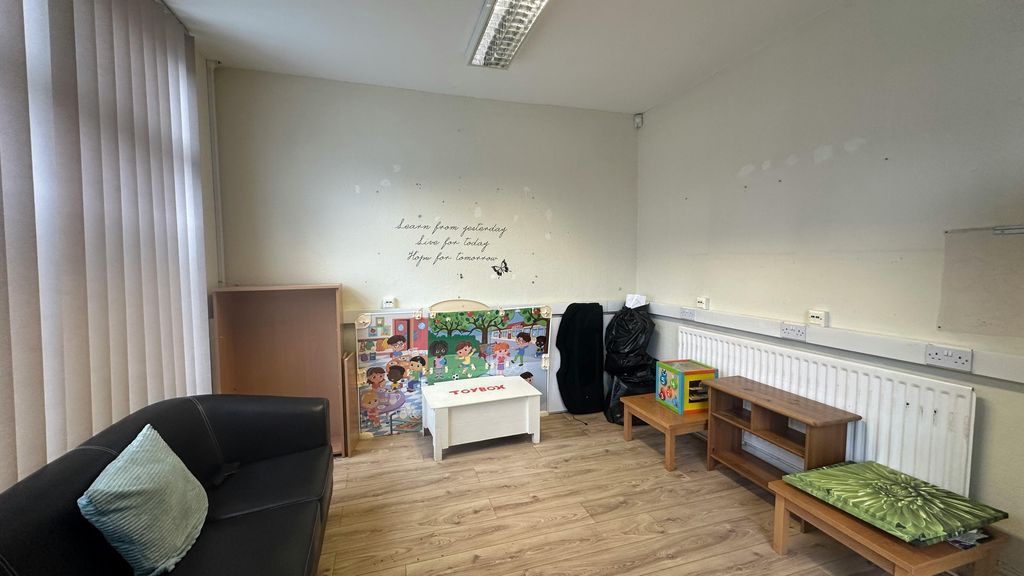 Property photo 3 of 10 Img_2732.Jpg