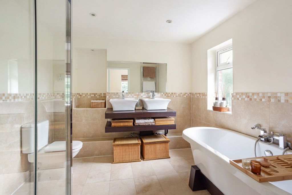 Additional image 6 of 4 bed detached house for saleAvenue Road, Farnborough GU14