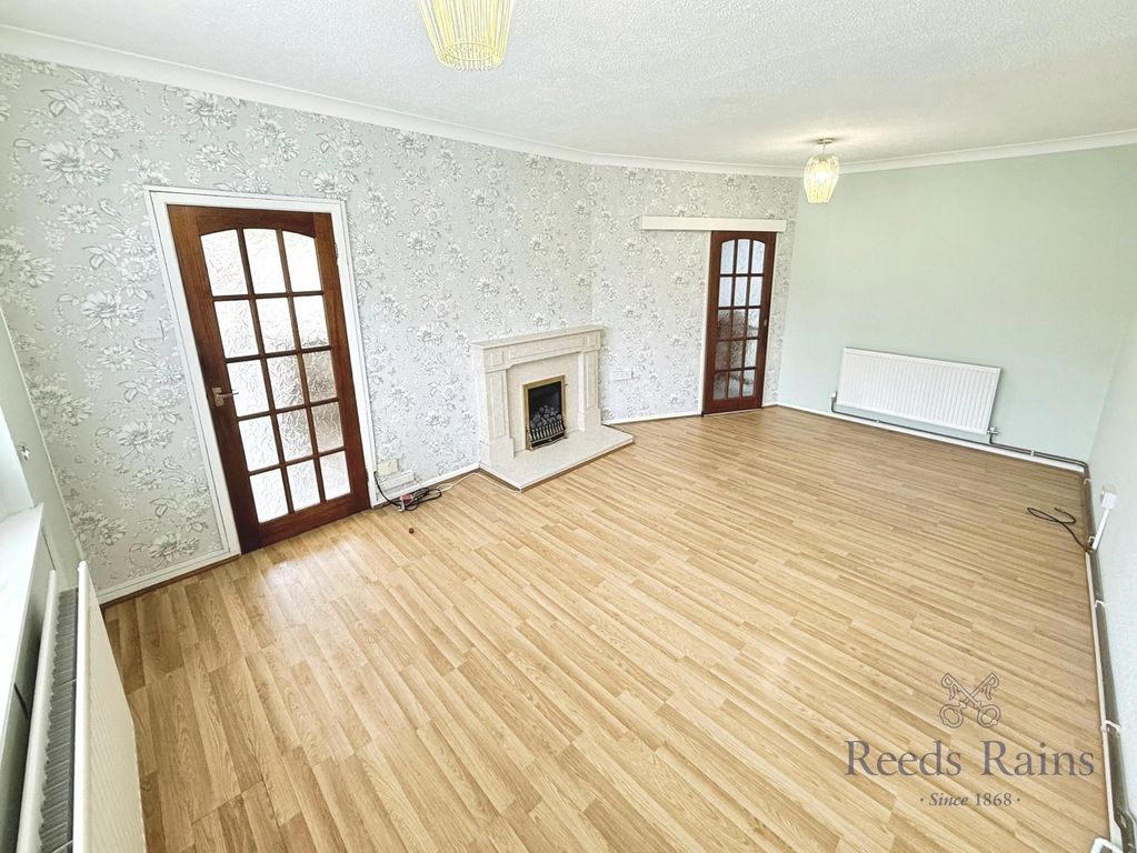 Property photo 2 of 15 Picture No. 04