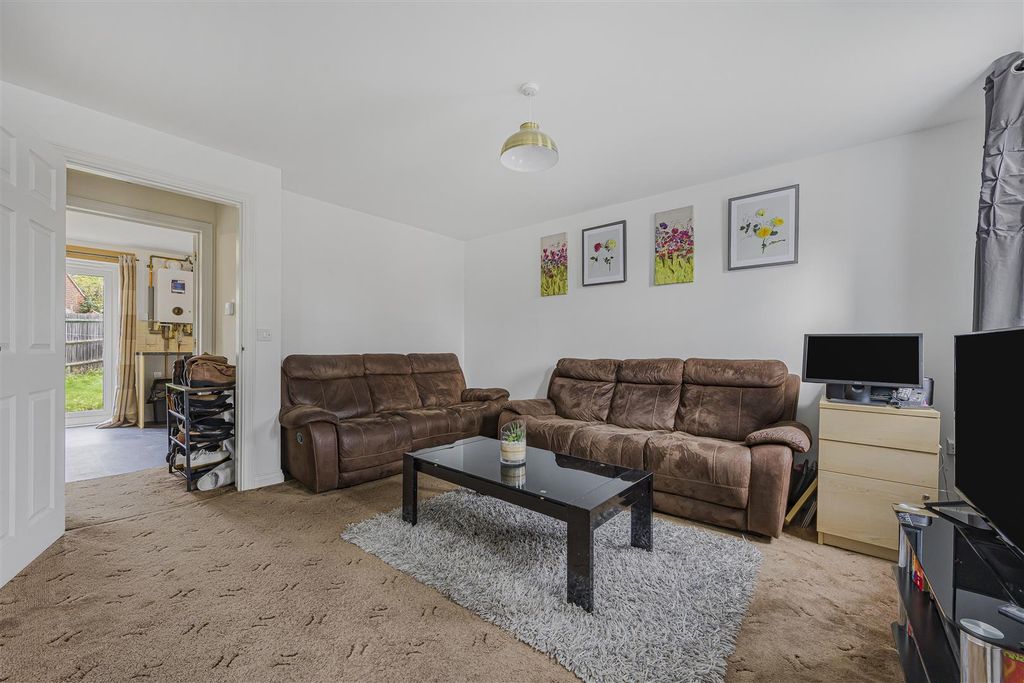 Property photo 2 of 16 5_59012.Jpg