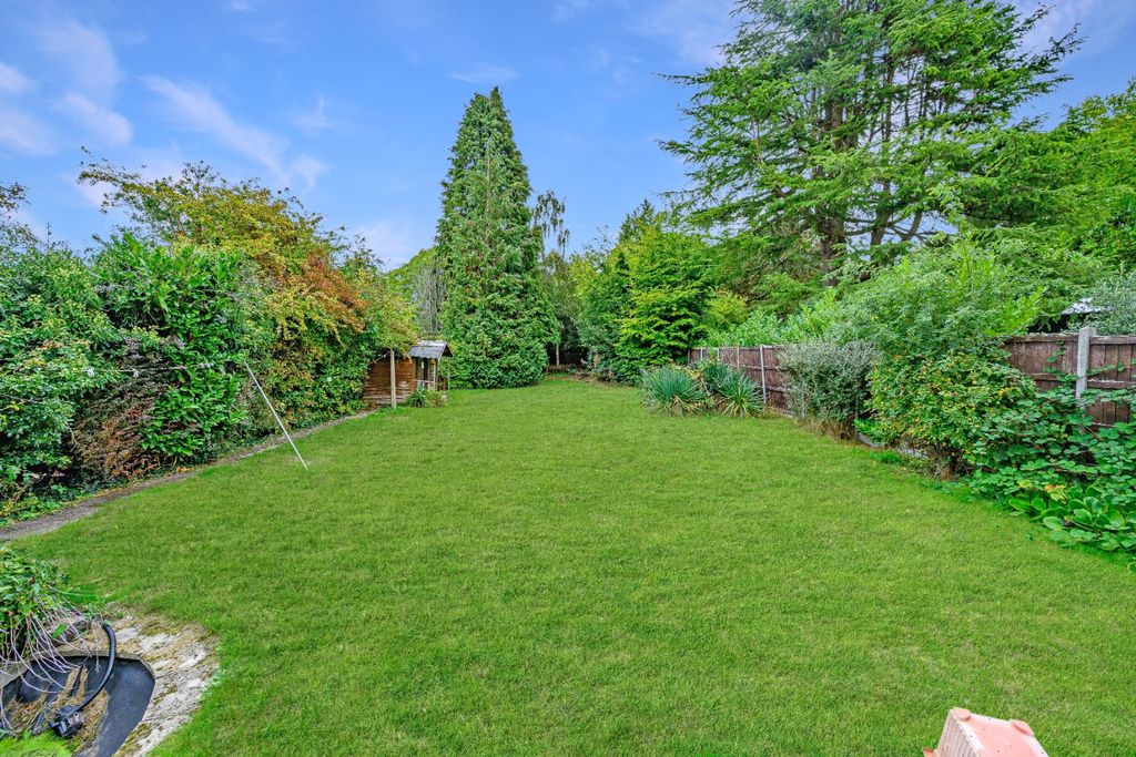 Property photo 2 of 19 4525713