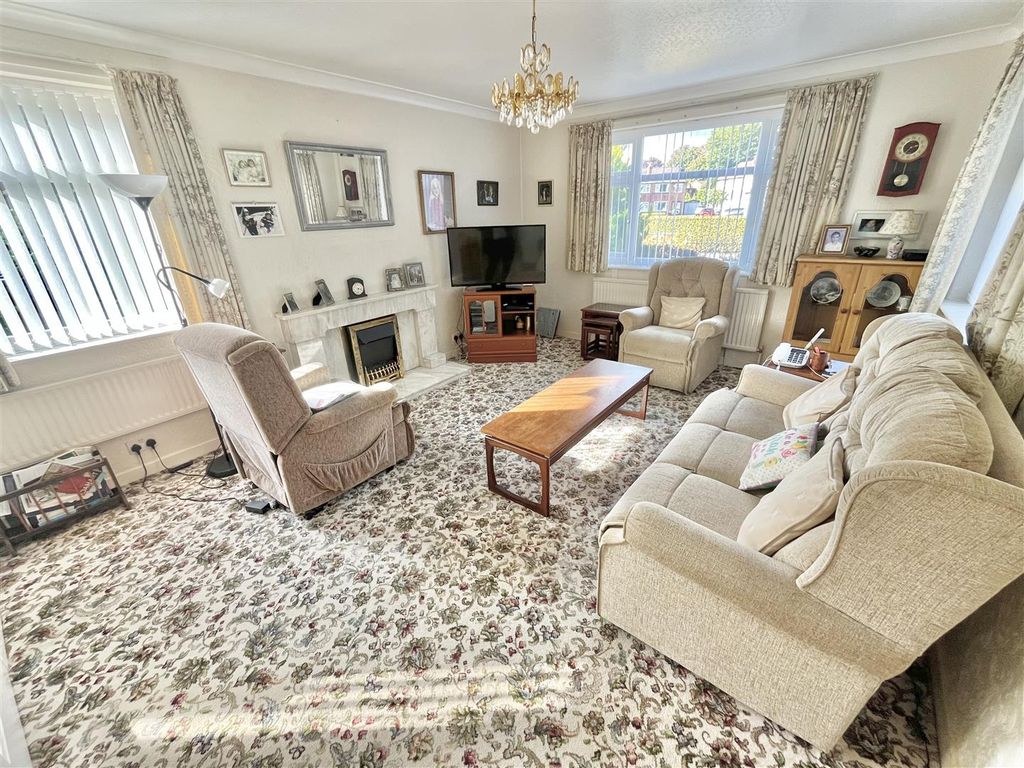 Property photo 2 of 32 Image 2