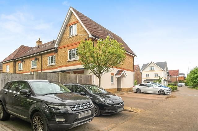 Property photo 1 of 21 External View