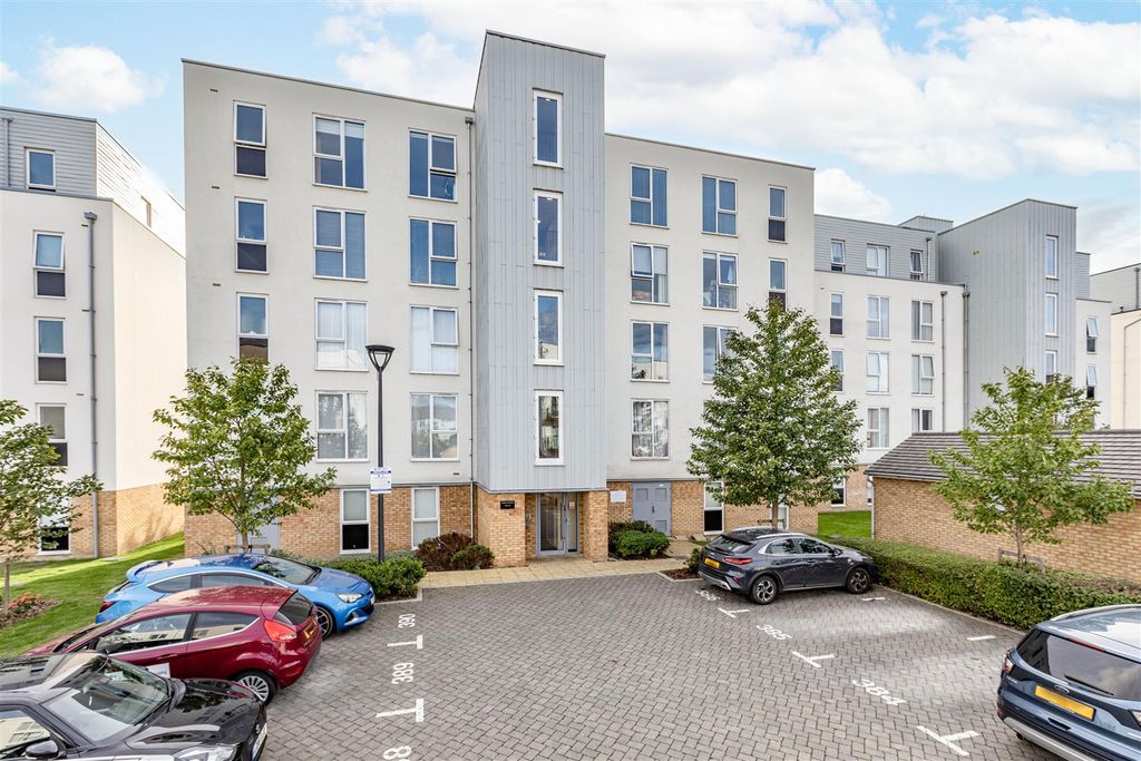 Property photo 1 of 17 Coxwell Apartments
