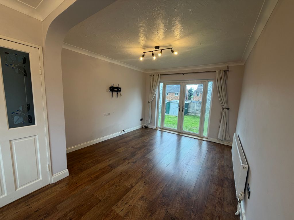 Property photo 3 of 12 Living Room