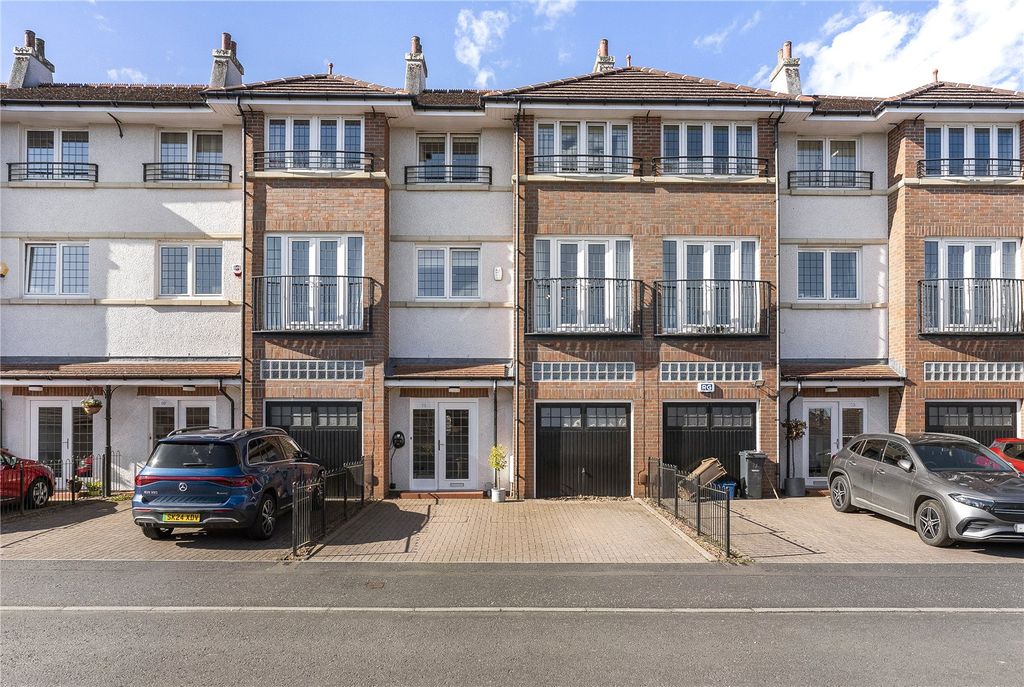 Property photo 1 of 40 71 Hillpark Grove