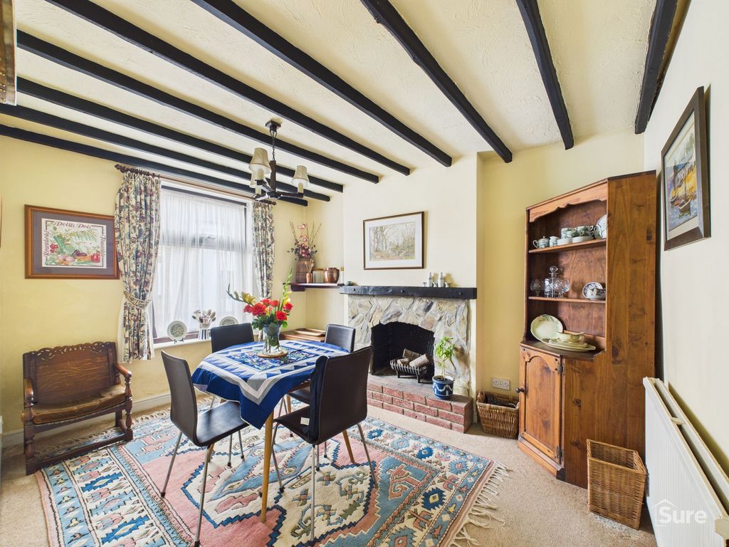 Property photo 2 of 16 Dining Room