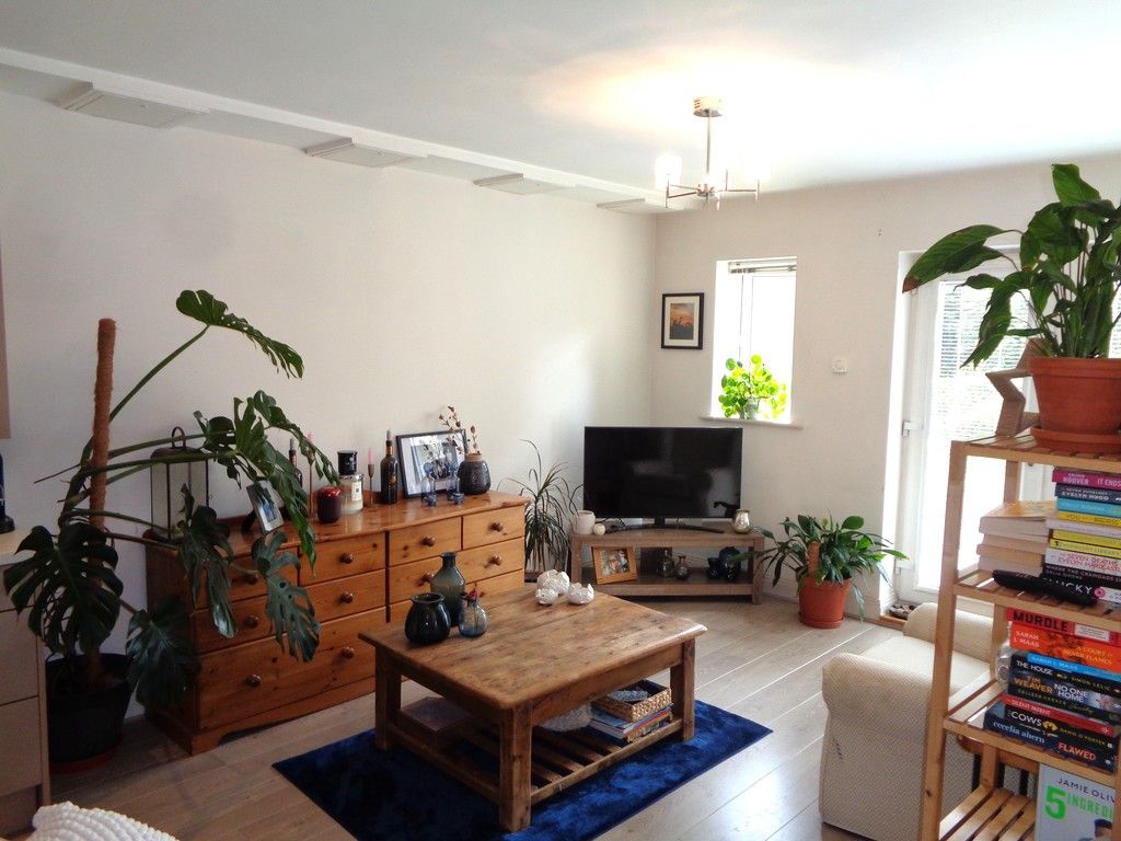 Property photo 3 of 9