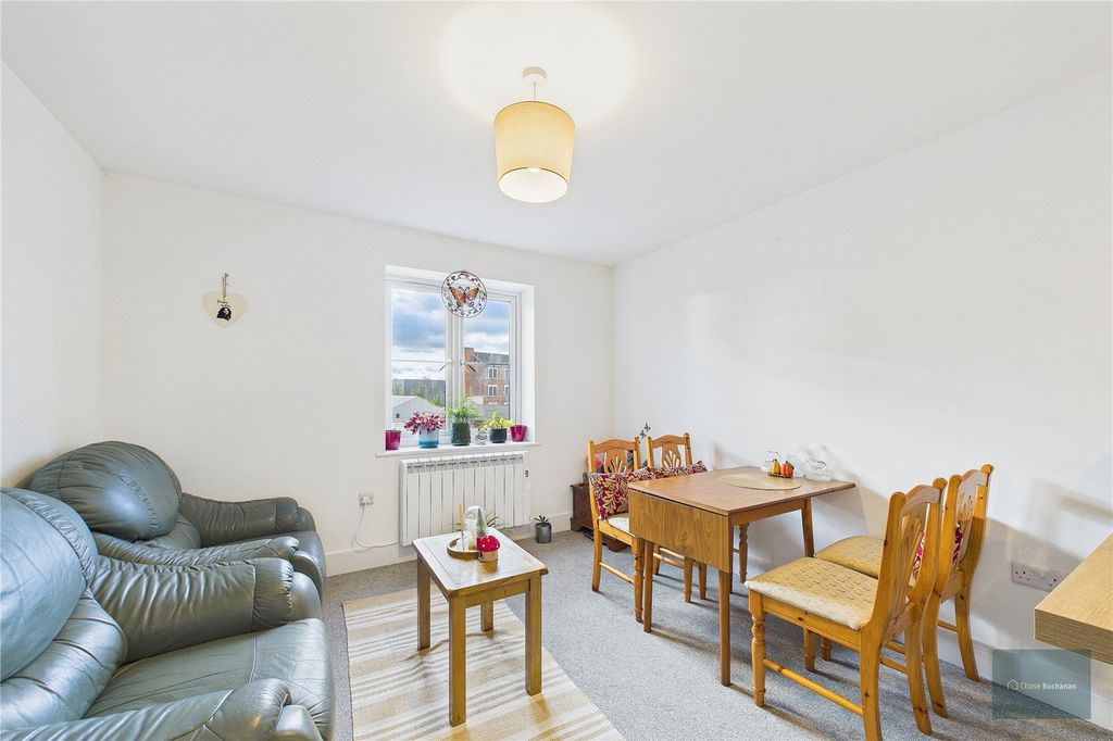 Property photo 3 of 5 Picture No. 05