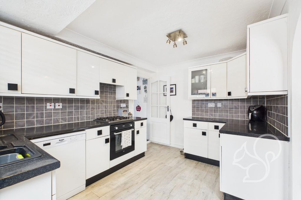 Property photo 2 of 20 Cam01659G0-Pr0539-Still006.Jpg