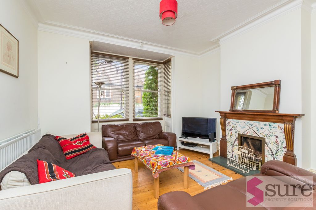 Property photo 2 of 22
