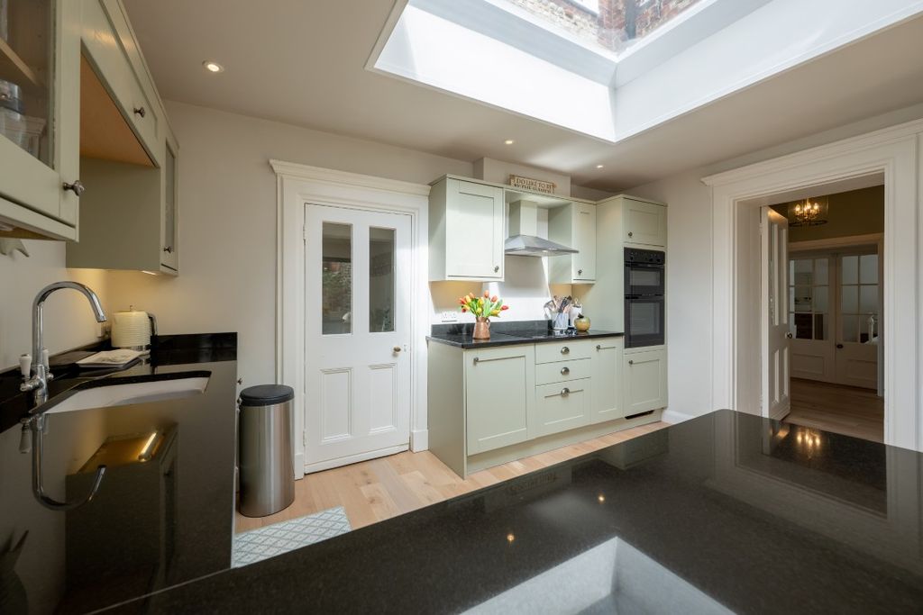 Additional image 9 of 4 bed flat for saleBlakeney, Holt NR25