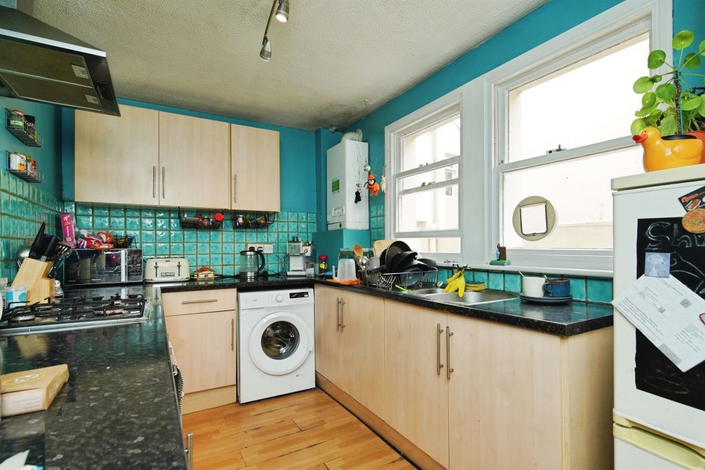 Property photo 2 of 17