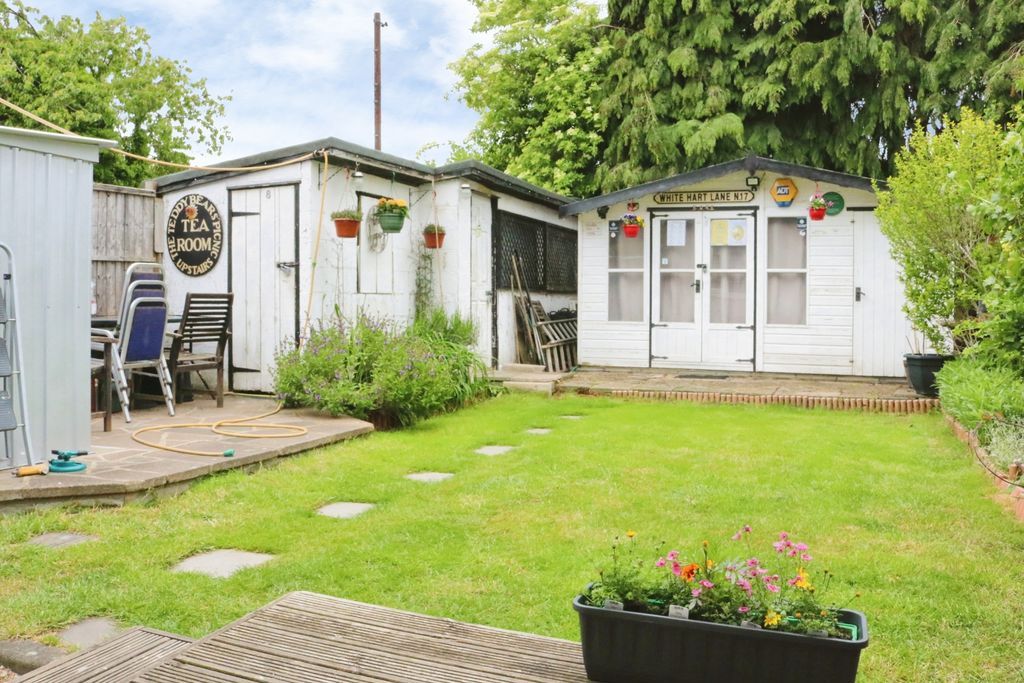 Property photo 2 of 19 Photo 10