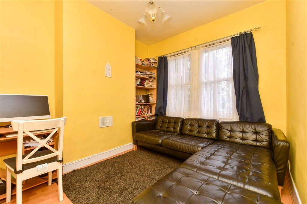 Property photo 2 of 9 Living Room