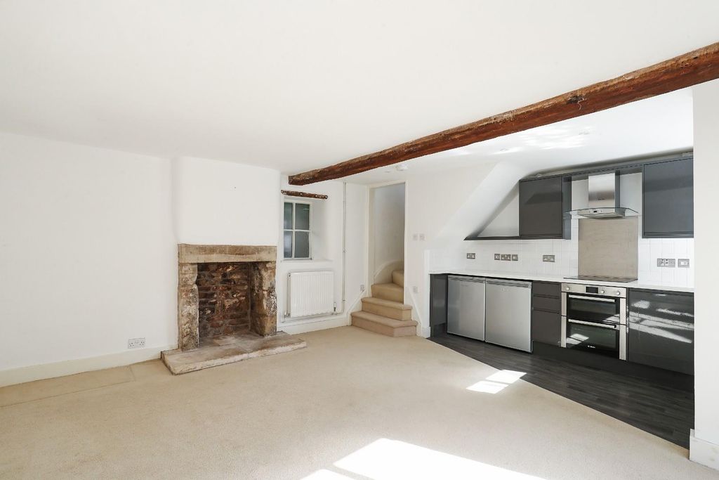 Property photo 3 of 12 Al2I9745.Jpg