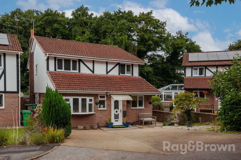 Property photo 1 of 41
